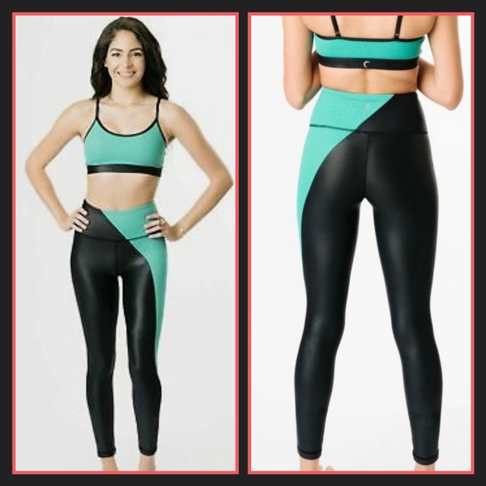 Zyia Jade & Black Legging & Bra Set!!
